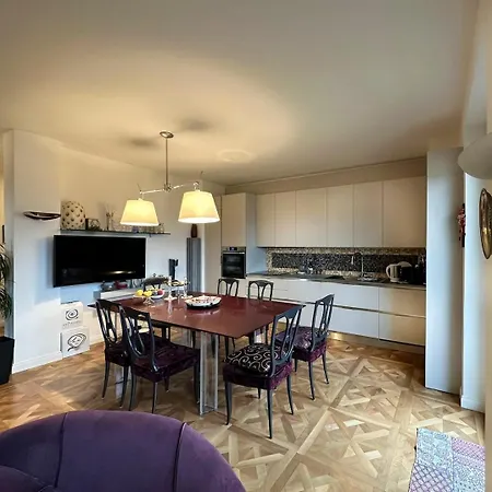 Il Grattacielo Luxury - Center - Confort And Beautiful View Apartment